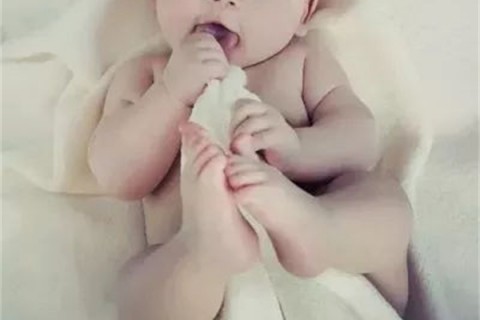 夏季怎么穿可以避免金华捐卵宝宝感冒受凉？生病要怎么穿？
